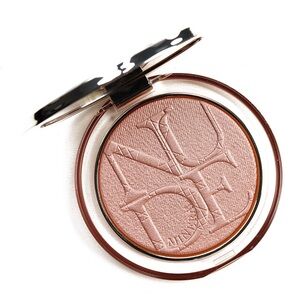 Dior luminizer Shimmering glow powder